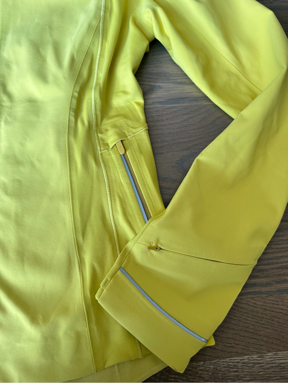 Lululemon Cross Chill Jacket - Picture 6 of 12